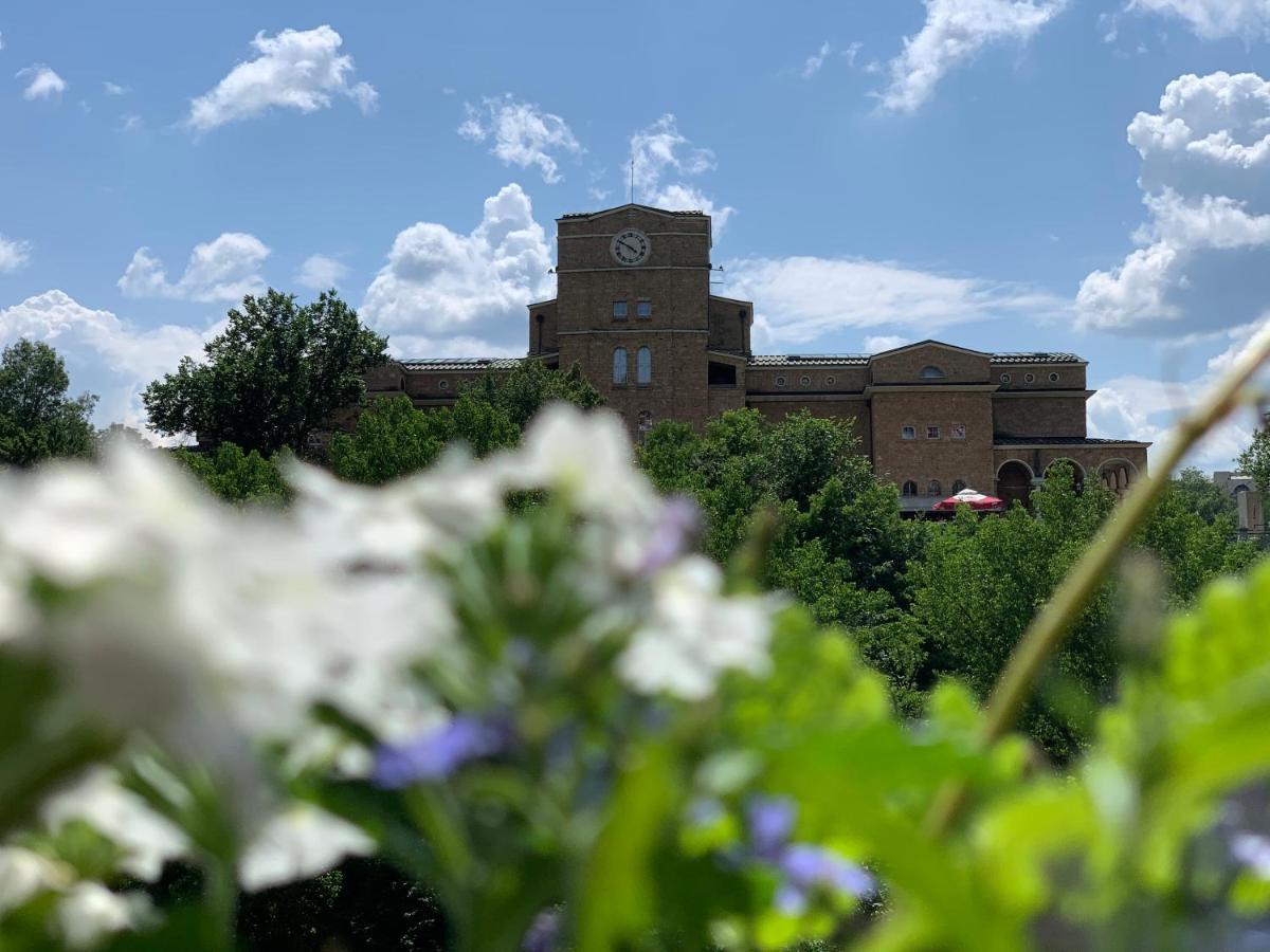 Spring/Пролет Veliko Tarnovo Apartment Exterior photo